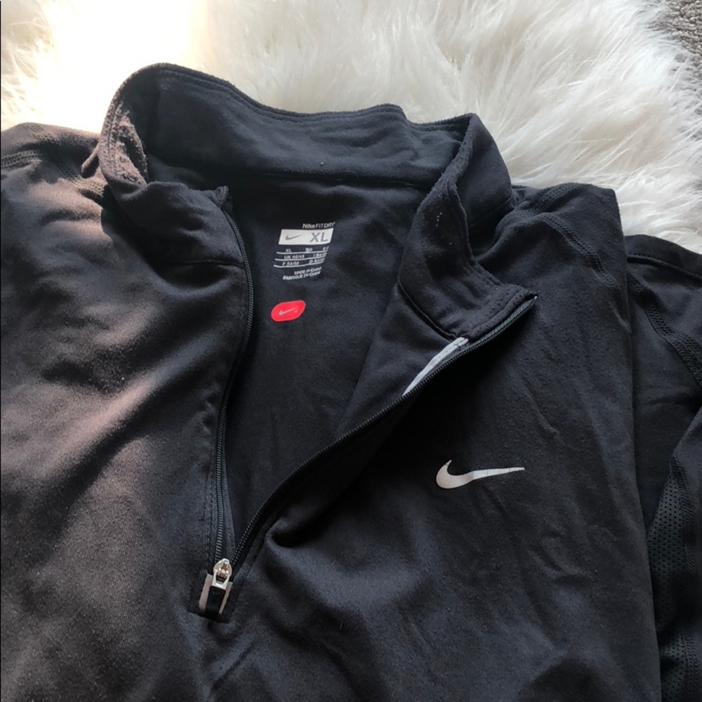 Nike Dri Fit Pullover